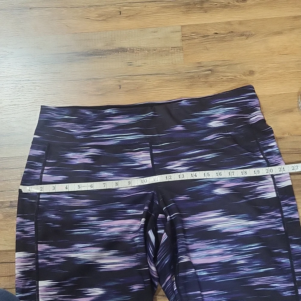 IDEOLOGY Purple Black Space Dye Cropped Leggings - Picture 12 of 14